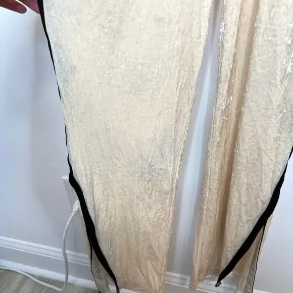 Free People We Are HAH Jump On It Velvet Jumpsuit In Almond Milk Size Large New - Picture 10 of 16